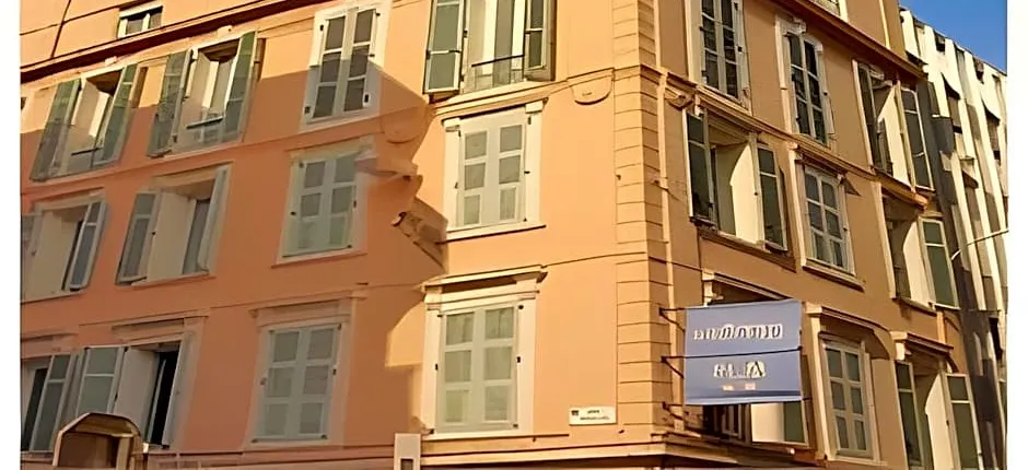 Hotel P.L.M.