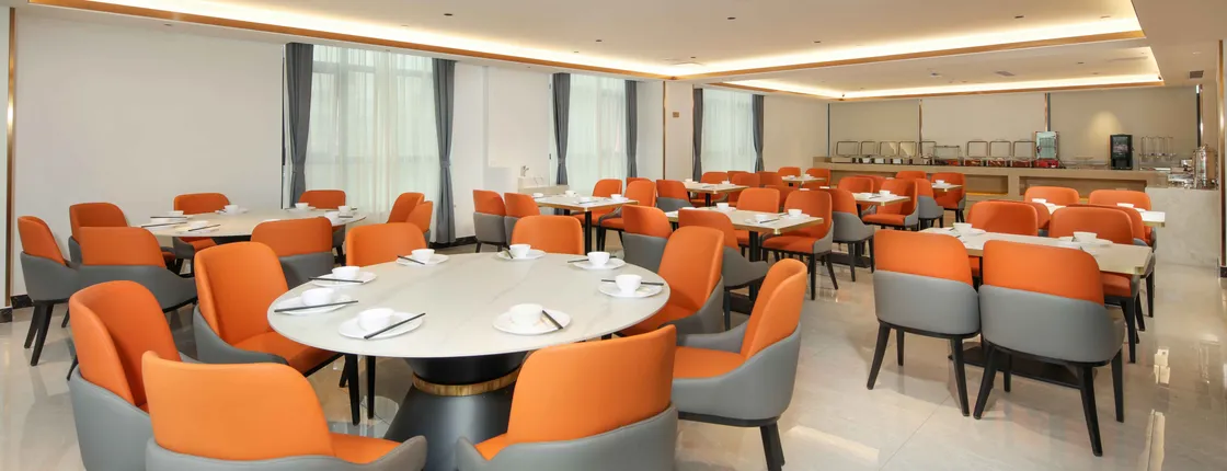 Vienna Hotel (Chongzuo Vientiane Jun Shop)