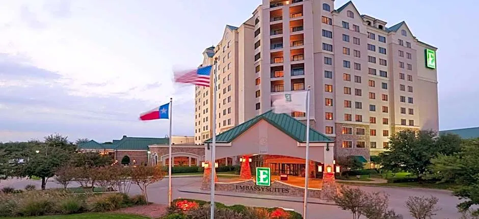 Embassy Suites By Hilton Dallas - Dfw Airport North At Outdoor World