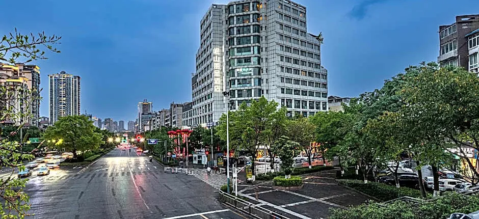 Rezen Mingshan Hotel Luzhou High-speed Railway Station Southwest Trade Mall