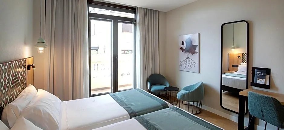 Catalonia Excelsior Hotel