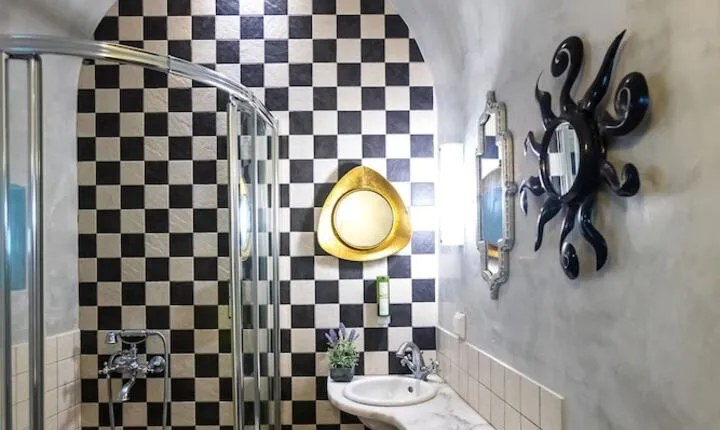 1897 Old River Mansion