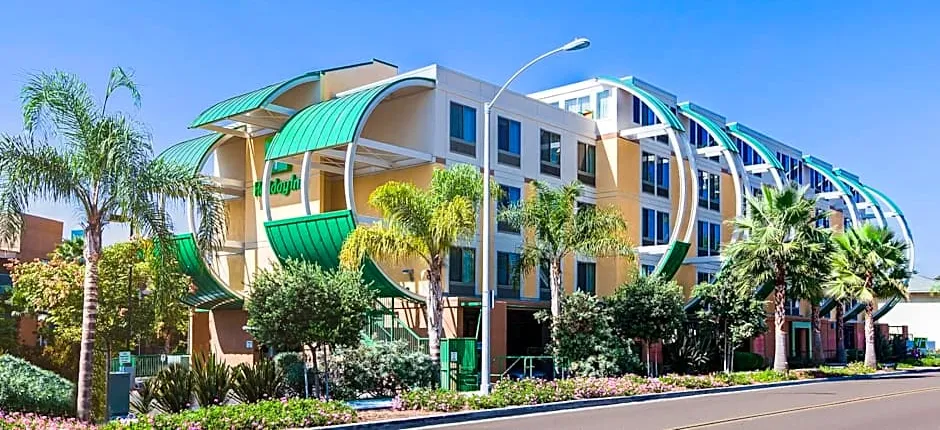 Holiday Inn Oceanside Marina - Camp Pendleton Area By IHG