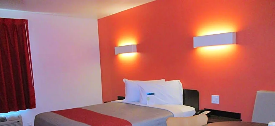 Motel 6 Fort Worth, TX - North - Saginaw