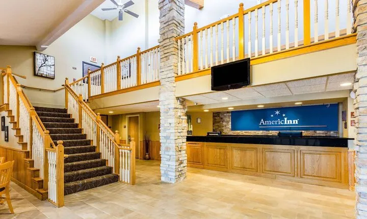 AmericInn by Wyndham Hotel&Suites Long Lake