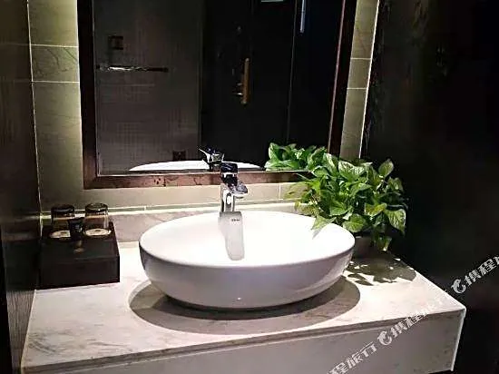 Guanshan INN Longxian County
