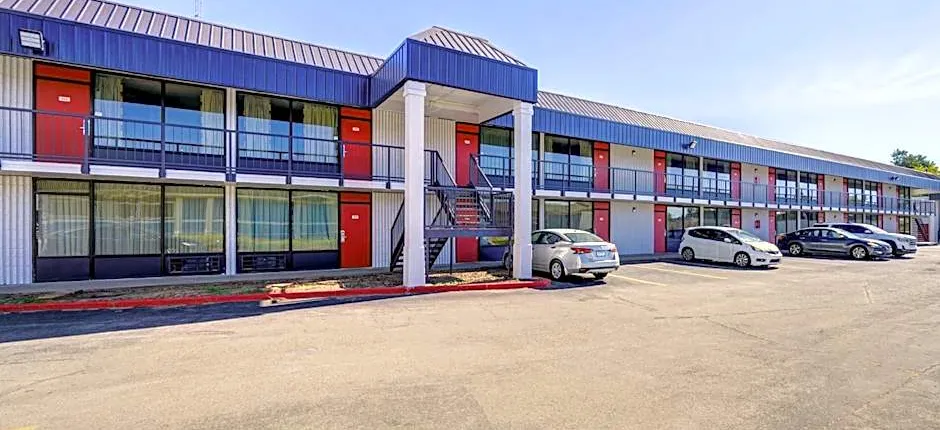 Capital O Travelers Inn Lawton Fort Sill
