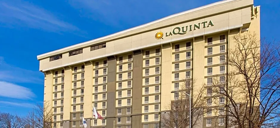 La Quinta Inn & Suites by Wyndham Springfield
