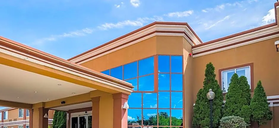 Quality Inn & Suites Albany Airport
