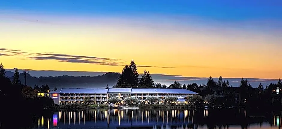 Inn on Long Lake