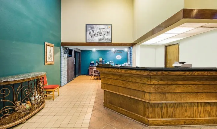 Republic Hotel of Ozona