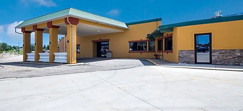 Badlands Inn & Suites