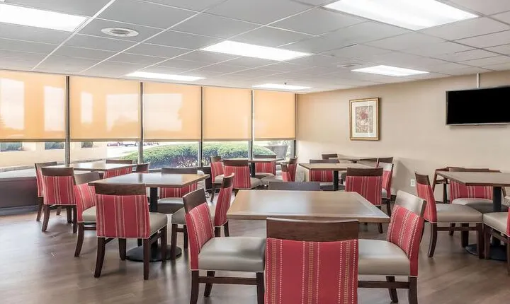 Comfort Inn & Suites Piqua Near Troy I75