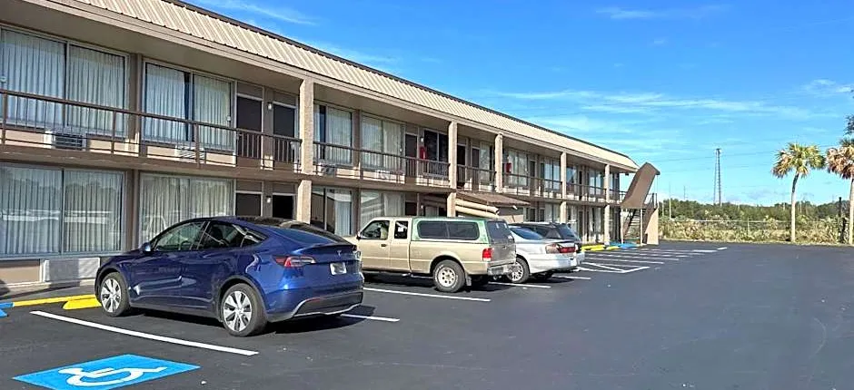 Rodeway Inn Bushnell