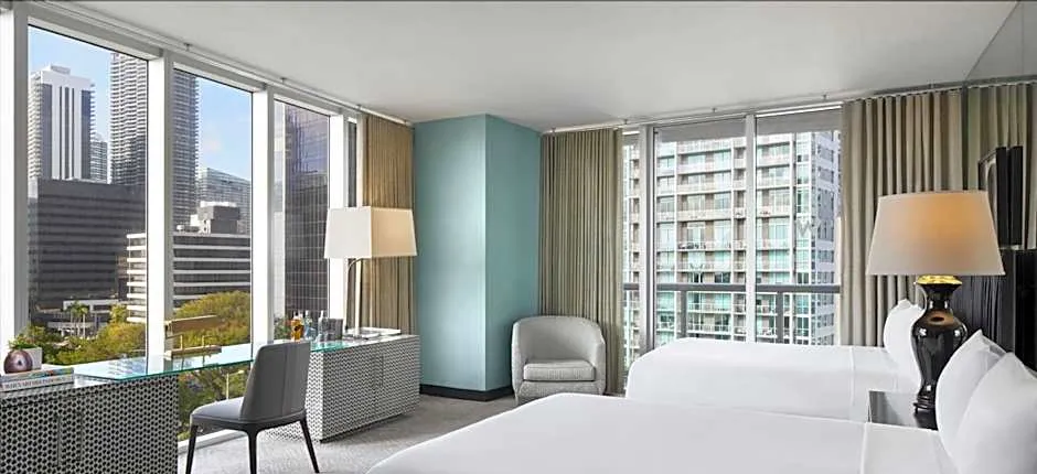 W Miami