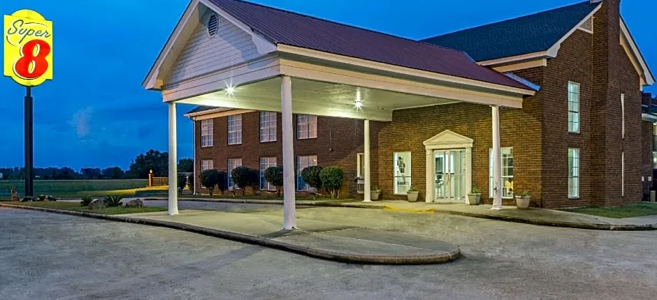 Super 8 by Wyndham Tallulah LA