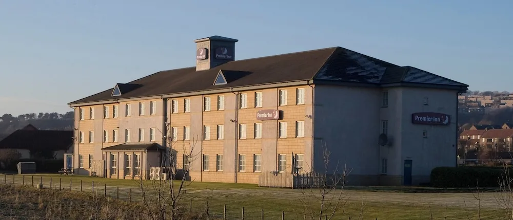 Premier Inn Livingston (M8, Jct3)