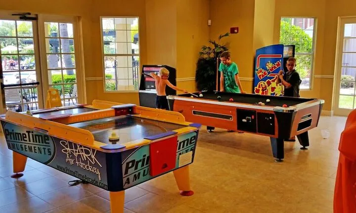 5049 Shoreway Loop #201