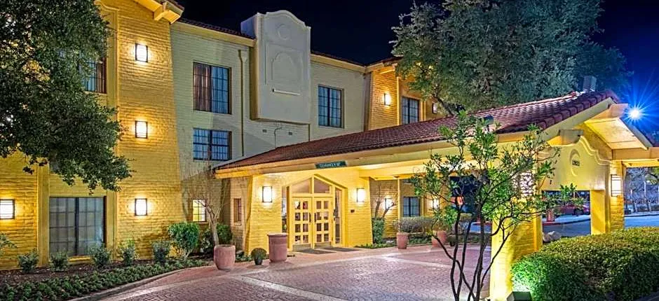 La Quinta Inn San Antonio I-35 N at Toepperwein
