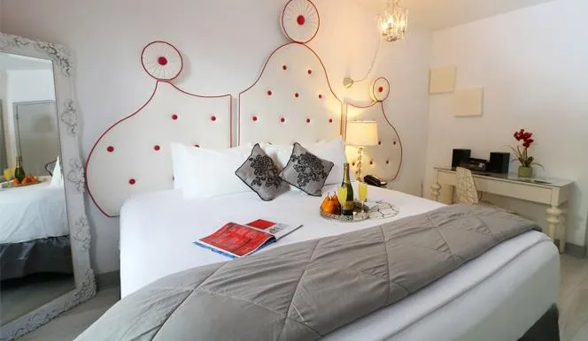 The Whitelaw Hotel