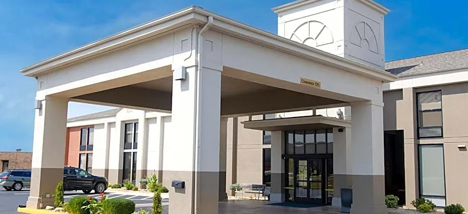 Holiday Inn Express Marshfield - Springfield Area By IHG
