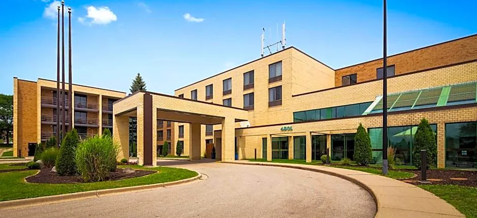 Best Western East Towne Suites