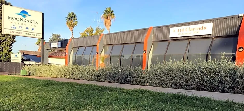 Moonraker Motor Inn