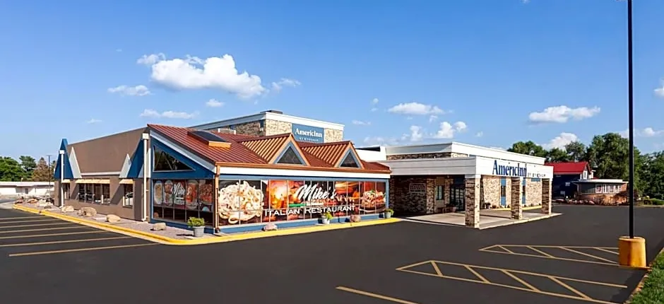 AmericInn & Suites by Wyndham Baraboo Event Center