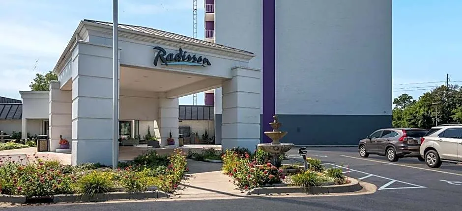Radisson Hotel Grand Rapids Riverfront