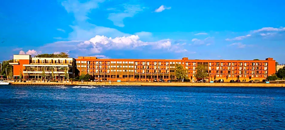 Best Western Plus Captain's Quarters