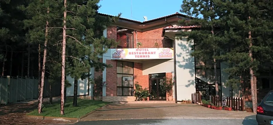 Jack Family Hotel