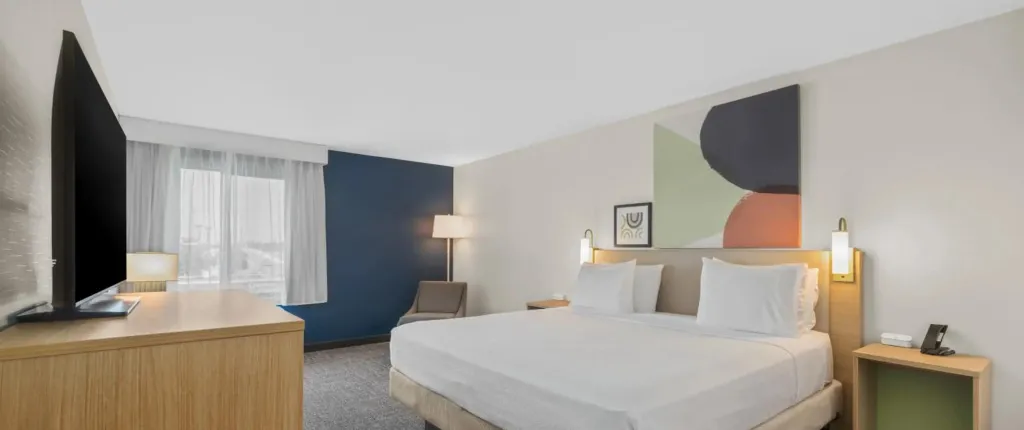 Spark by Hilton Bakersfield Central