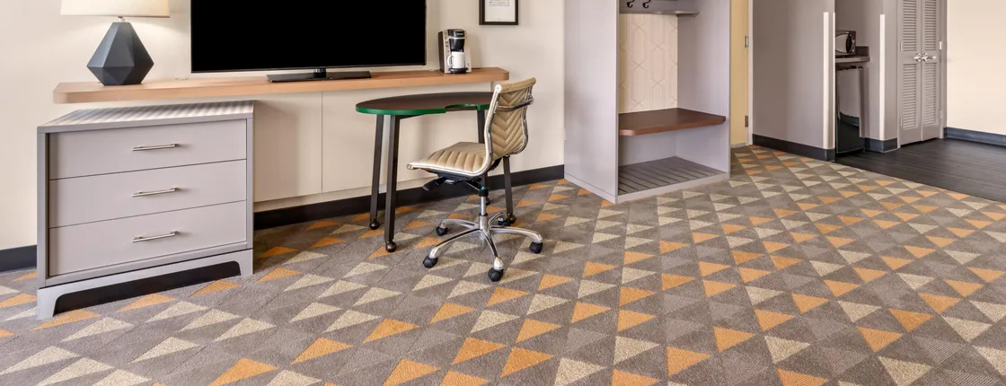 HOLIDAY INN DOWNTOWN YAKIMA