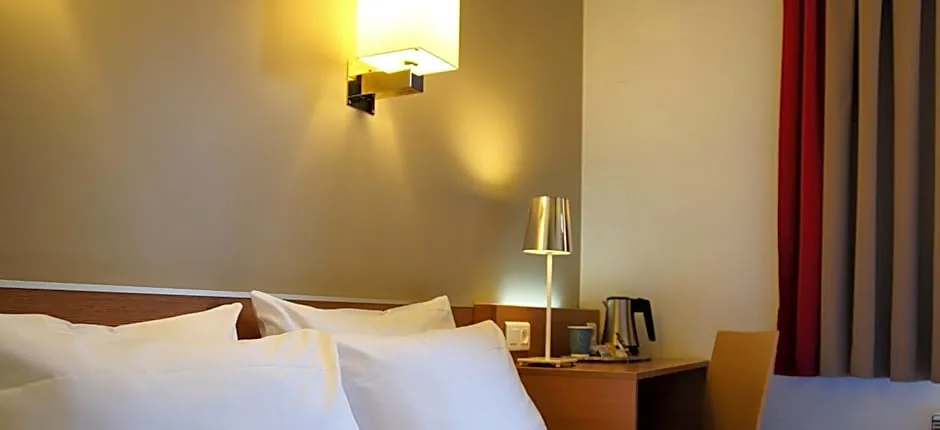 Kyriad Le Bourget Centre- Parc Des Expositions