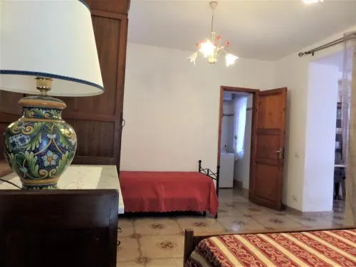 Casa Margherita, sulla spiaggia di Santa Marina Salina