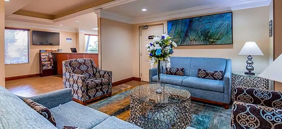 Best Western Plus Bradenton Hotel & Suites