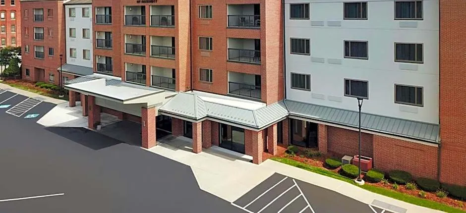 Courtyard by Marriott Worcester