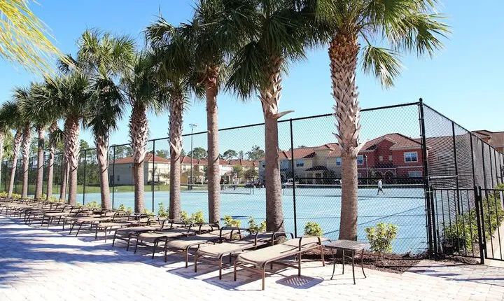 Stunning 4 Bedroom w Pool Close to Disney 8940 Paradise Palms Resort