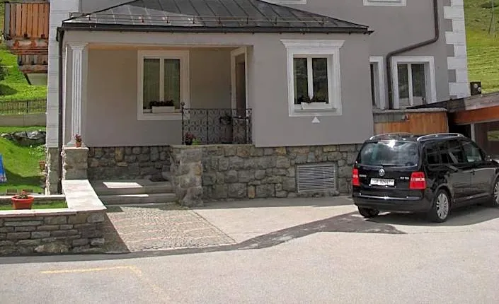 Hotel Grischuna