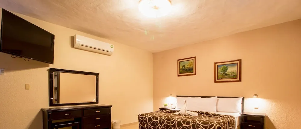 Hotel Colon Merida by Kavia