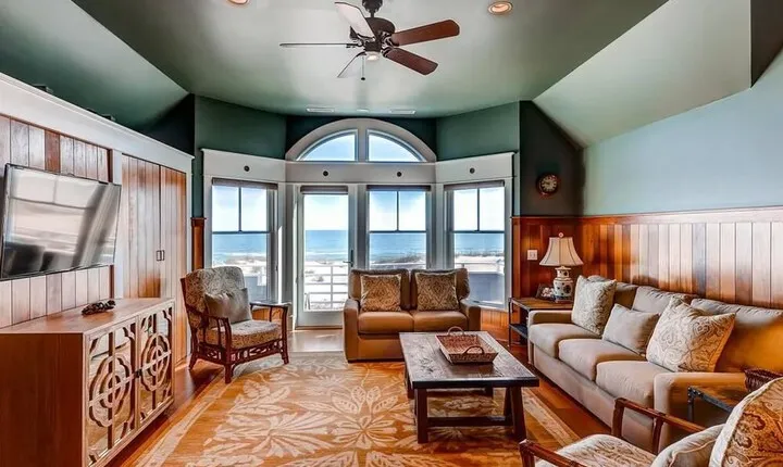 Coastal Beach House 5 Bedroom Holiday Home by Bald Head Island