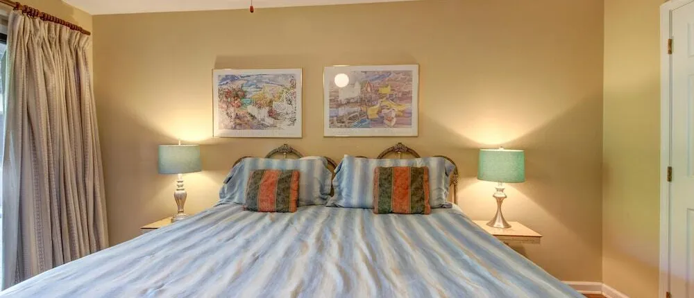 Chattahoochee River Edge Condominiums