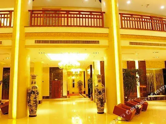 Promenade Hotel
