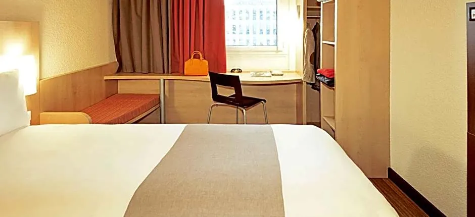 ibis London Luton Airport