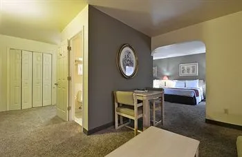 Amco Hotel & Suites - Killeen