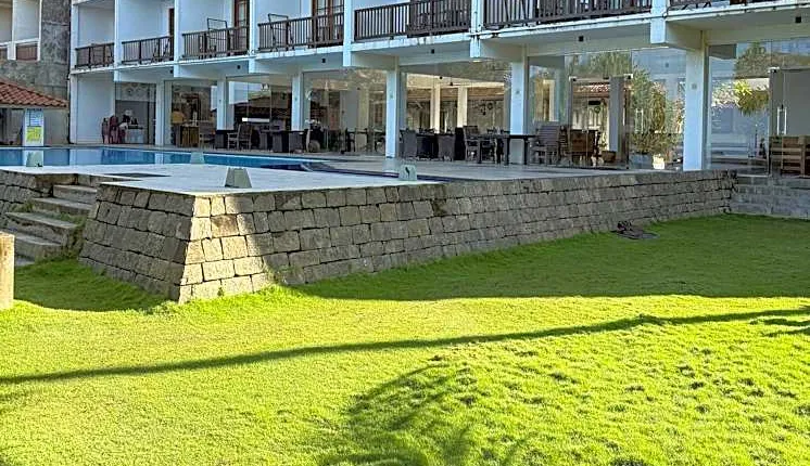 Serendib Beach Hotel