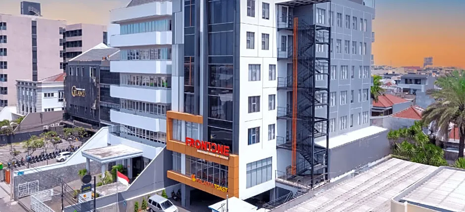 Front One Boutique Hotel Taman Anggrek