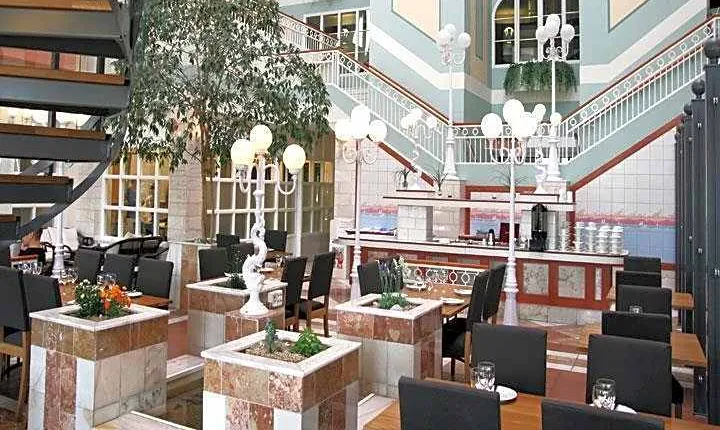 Hotel Riverside