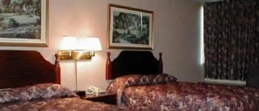 Knights Inn Napoleon