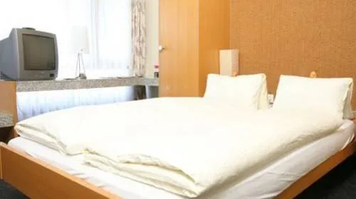 Hotel Lo! im Kreuz Jona